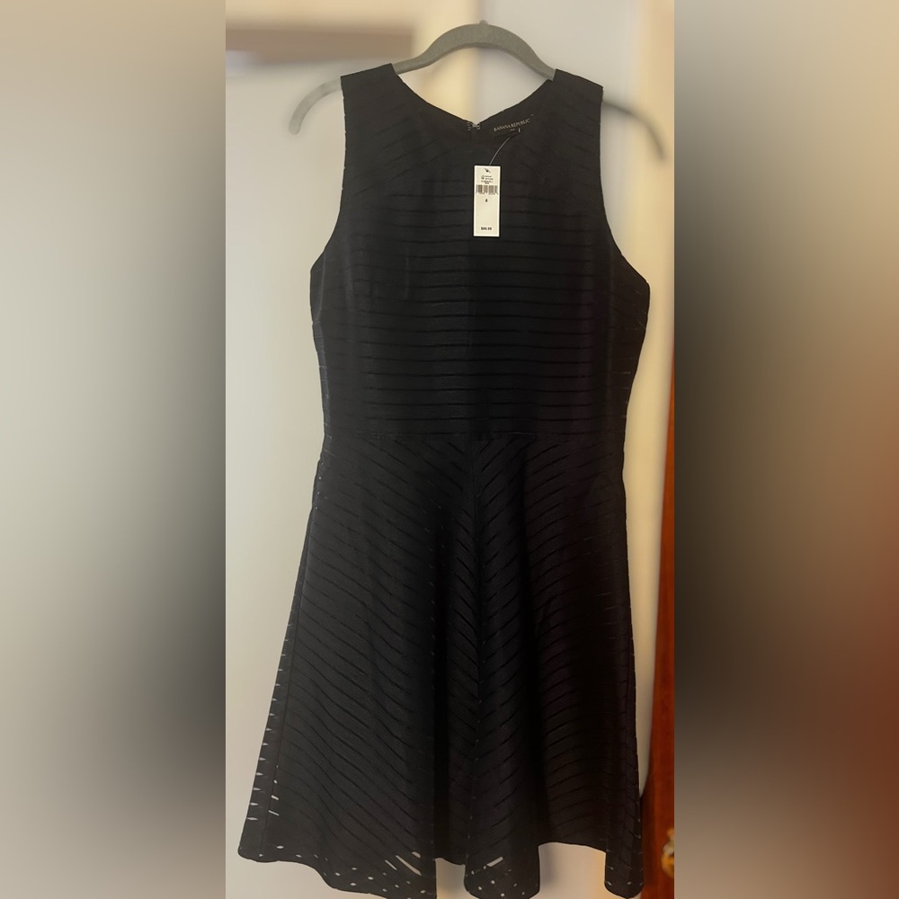 Banana Republic dress, size 6, nwt.